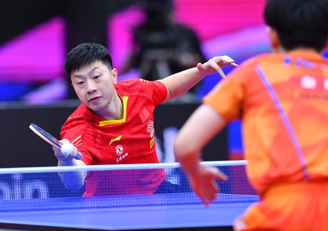 行批判性思 行批判性思