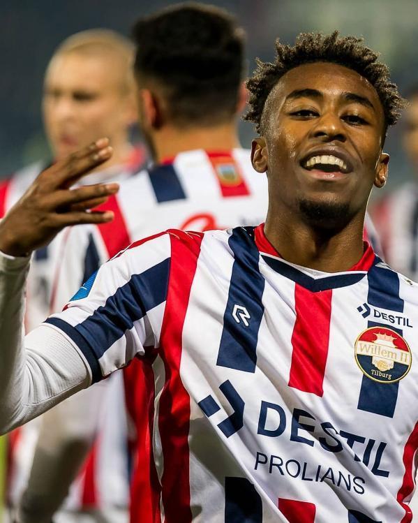 人夹击下的 人夹击下的