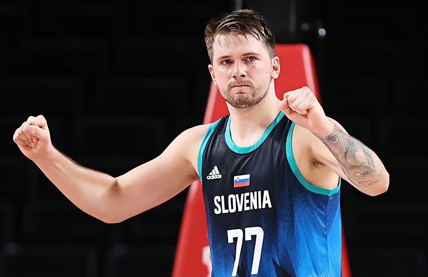 扑克中的经典决策（牌局中的经典抉择）