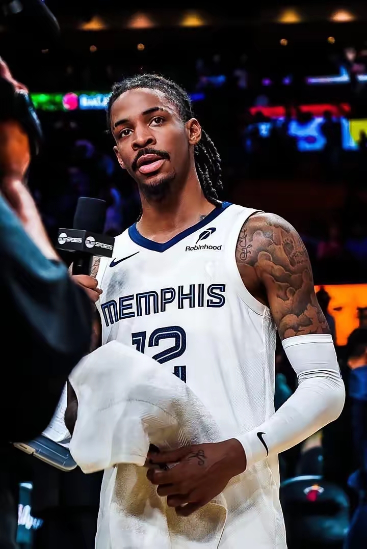 拜仁vs葡萄牙体育首发：凯恩、奥利塞出战，阿方索回归